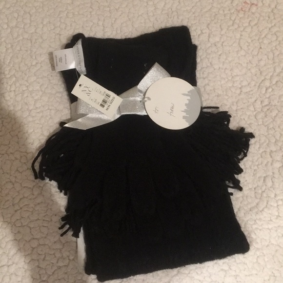 New York & Company Accessories - New York & company black scarf and gloves